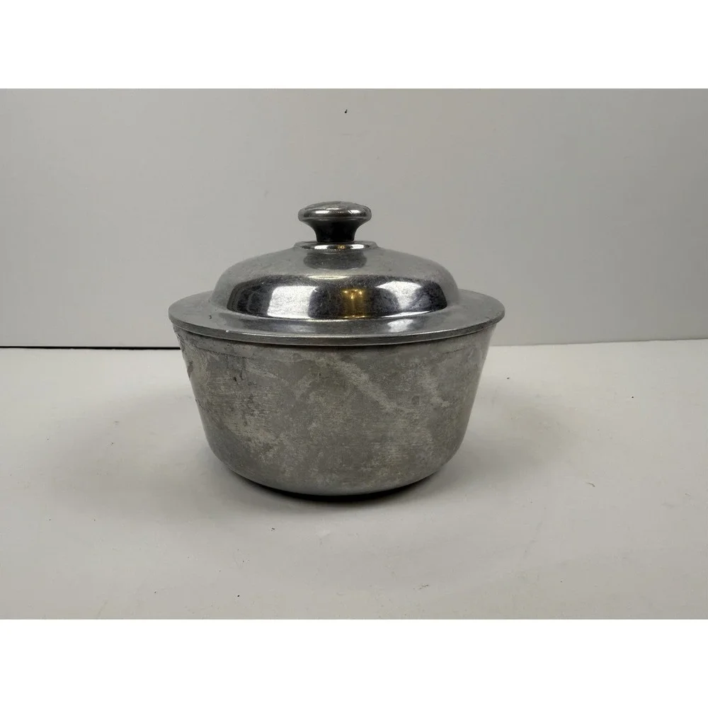 Vintage Wilton, Columbia PA. Pewter Small Serving, Sugar Bowl w/Lid Stamped - Picture 1 of 7